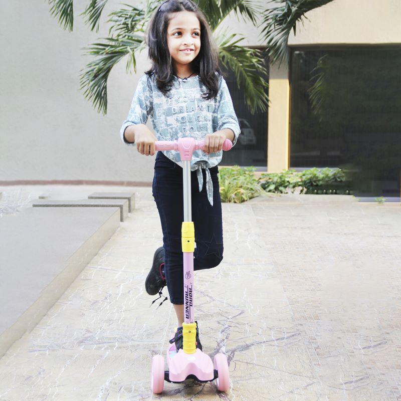 Road Runner Scooter For Kids - PU LED Wheels, 4 Level Height Adjustment, Anti Slip Deck, Safety Certified, 3-Wheel scooter, Easy use, 3-7years - Pink - Image 4