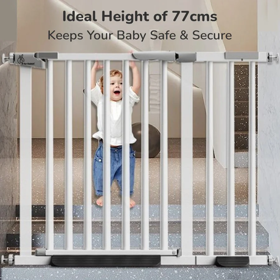 Safeguard Baby Safety Gate for Kids with Two-Way Auto-Close, No-Drill, Retractable Design & Adjustable Lock - White - Image 5